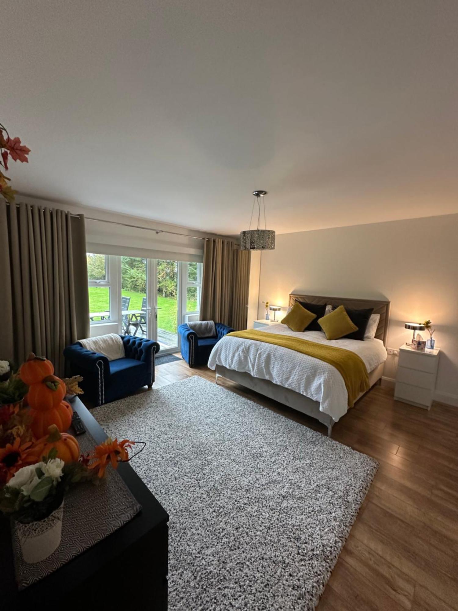 Forest Path Luxury Studio Apartment With Large Bedroom Bathroom And Sauna Sleeps Up To 4 Ballynahinch Esterno foto
