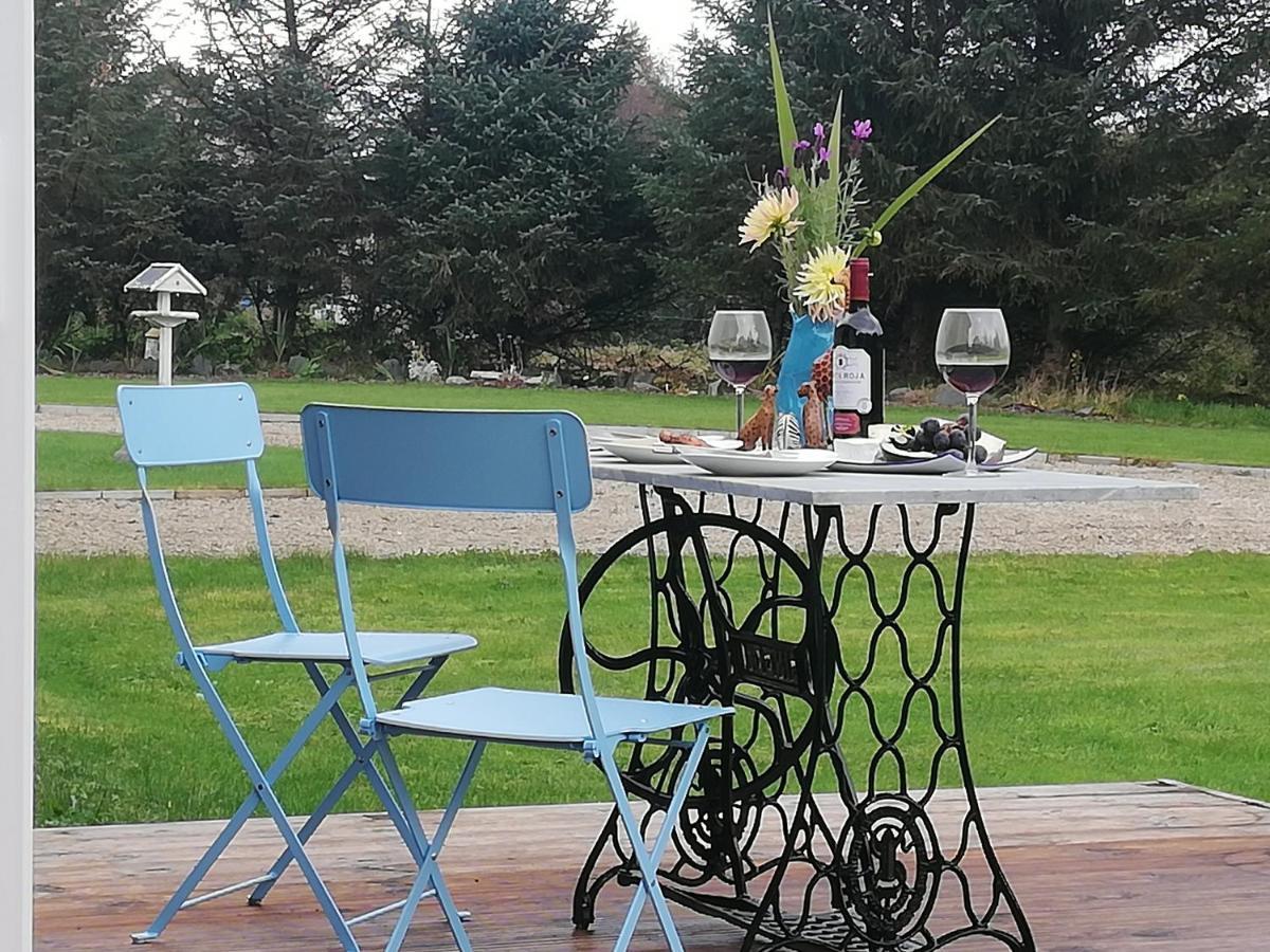 Forest Path Luxury Studio Apartment With Large Bedroom Bathroom And Sauna Sleeps Up To 4 Ballynahinch Esterno foto